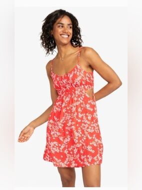 👗Roxy Red Floral Smocked cut out Sundress